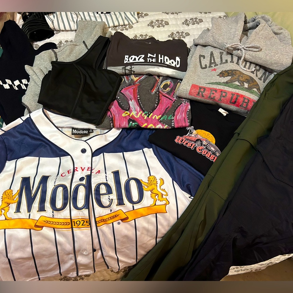 Women’s Mystery Clothing Bundle
